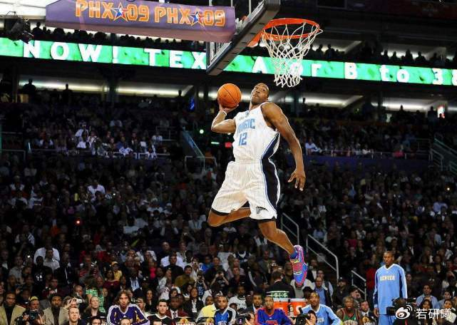 霍华德在魔术打了8年，留下5个逆天纪录，一个比一个难破|德怀特·霍华德|NBA|总决赛|詹姆斯|全明星_新浪体育_新浪新闻