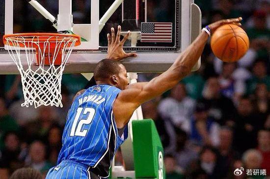 霍华德在魔术打了8年，留下5个逆天纪录，一个比一个难破|德怀特·霍华德|NBA|总决赛|詹姆斯|全明星_新浪体育_新浪新闻