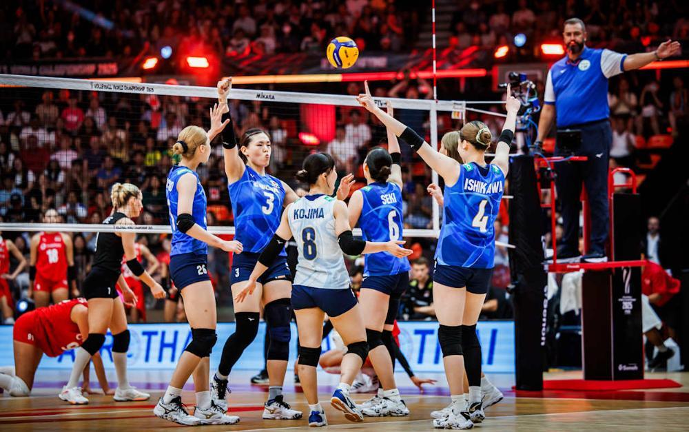 3-1！女排世锦赛首个决赛诞生 他们这一刻等了73年 亚洲独苗出局